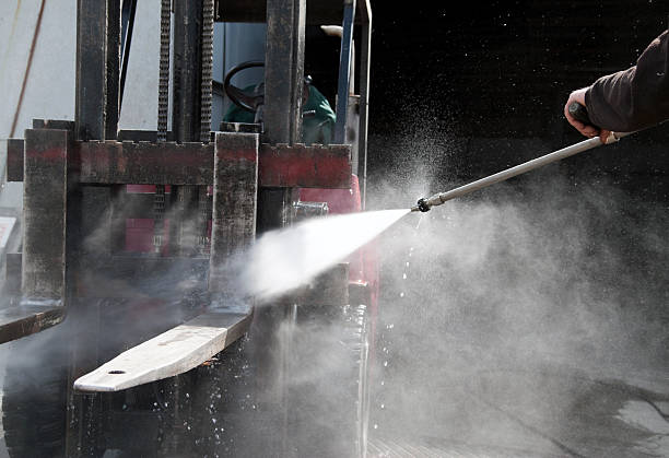 Best Pool Deck Cleaning  in Oroville, CA